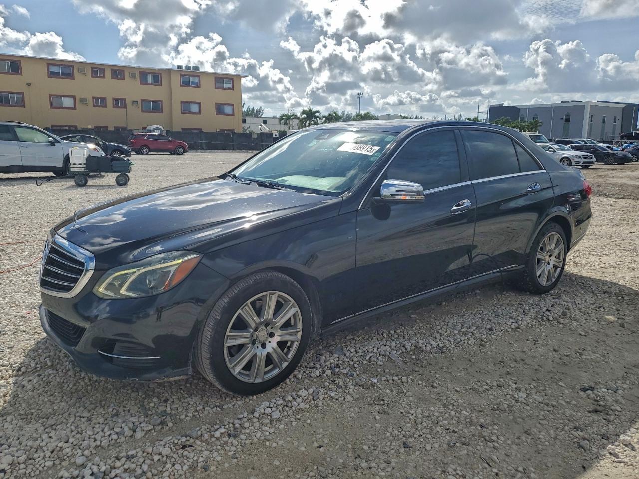 2014 Mercedes-Benz Klasa E - zdjęcie główne