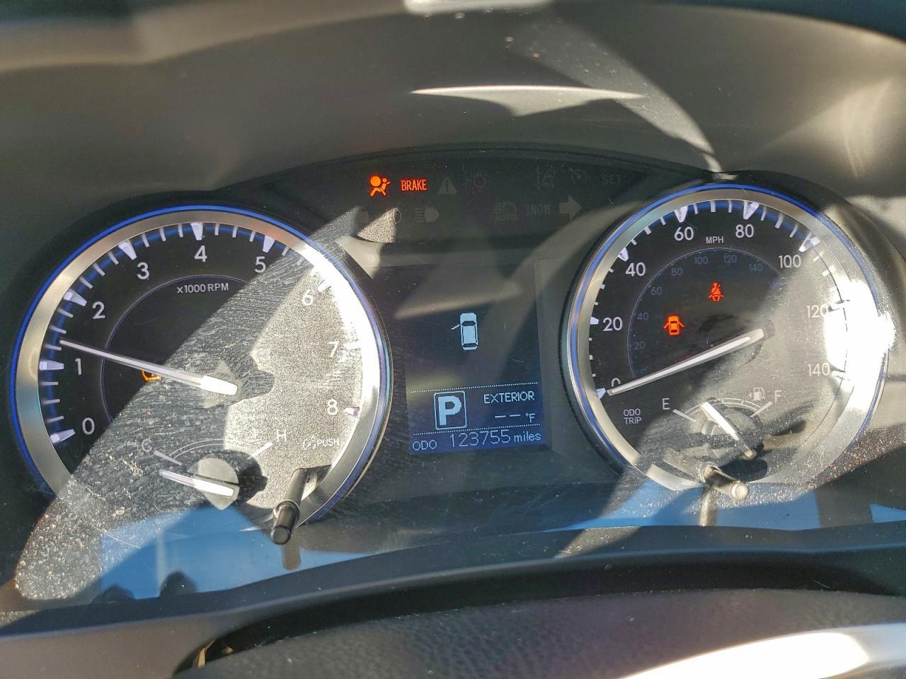 2014 Toyota Highlander Le - zdjęcie 9