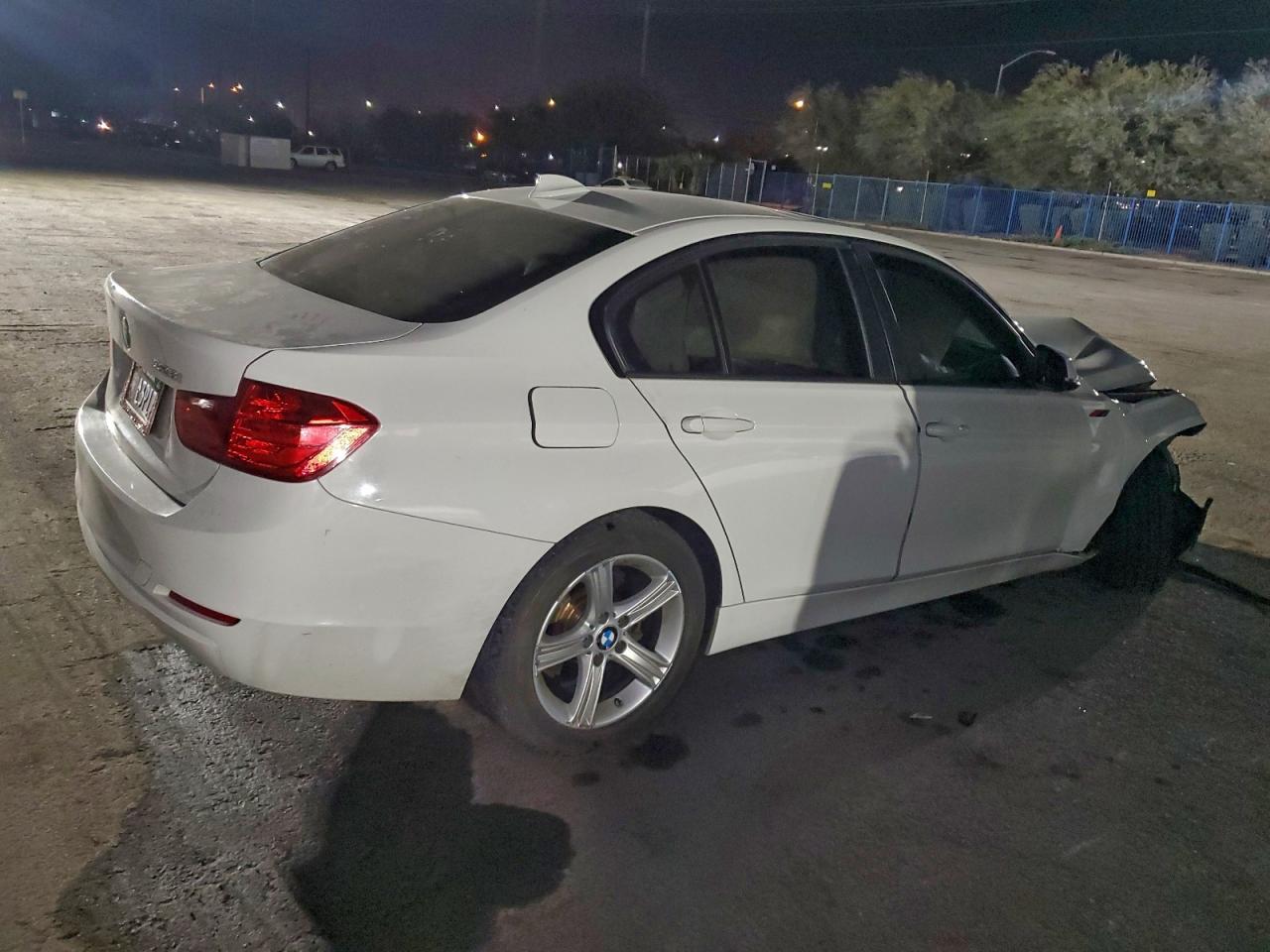 BMW Seria 3 - zdjęcie 3