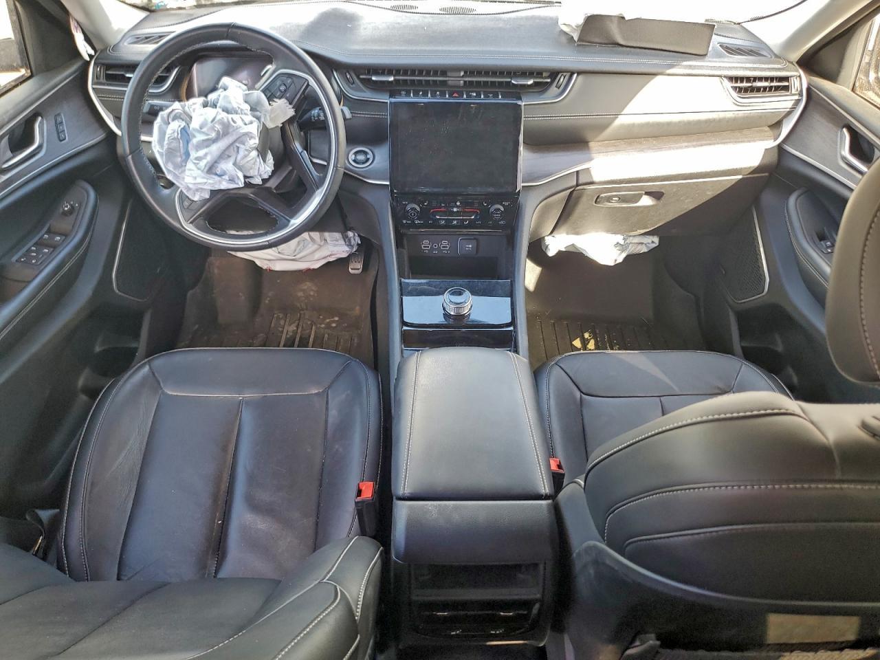 2022 Jeep Grand Cherokee Limited - zdjęcie 8