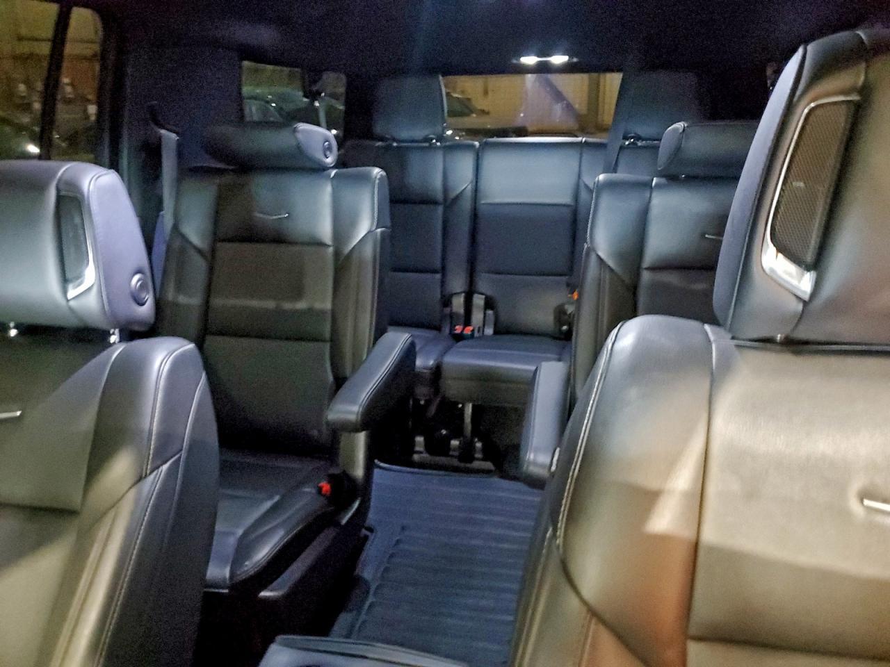 2024 Cadillac Escalade Esv Luxury - zdjęcie 10