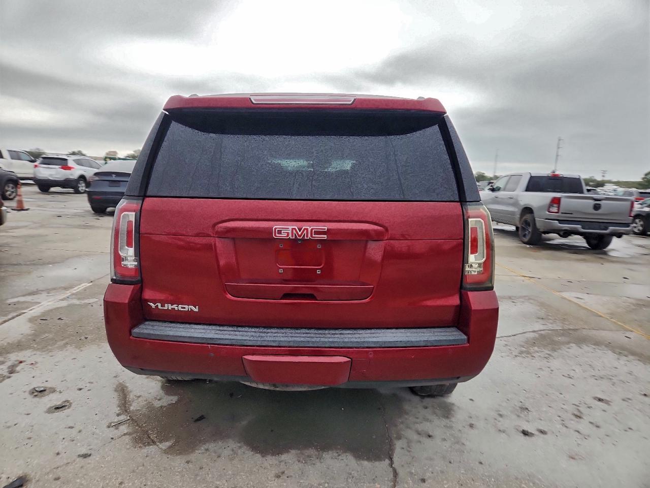 2017 GMC Yukon Slt - zdjęcie 6
