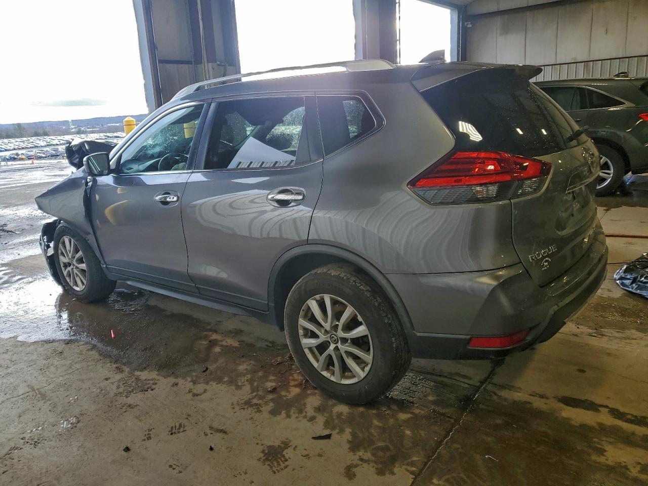 2017 Nissan Rogue S - zdjęcie 2