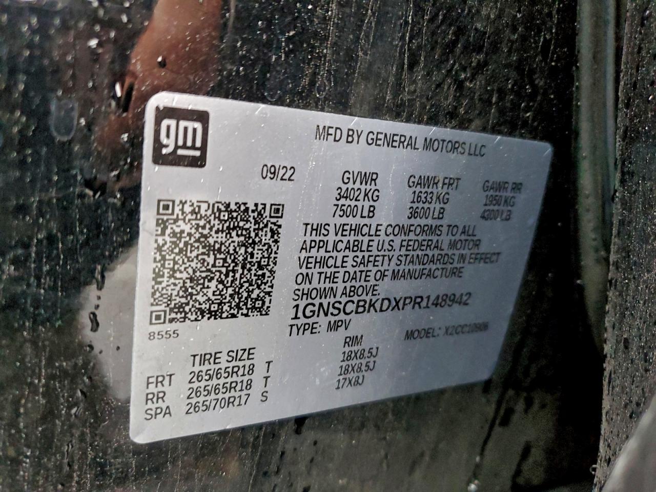 2023 Chevrolet Suburban C1500 Ls - zdjęcie 14