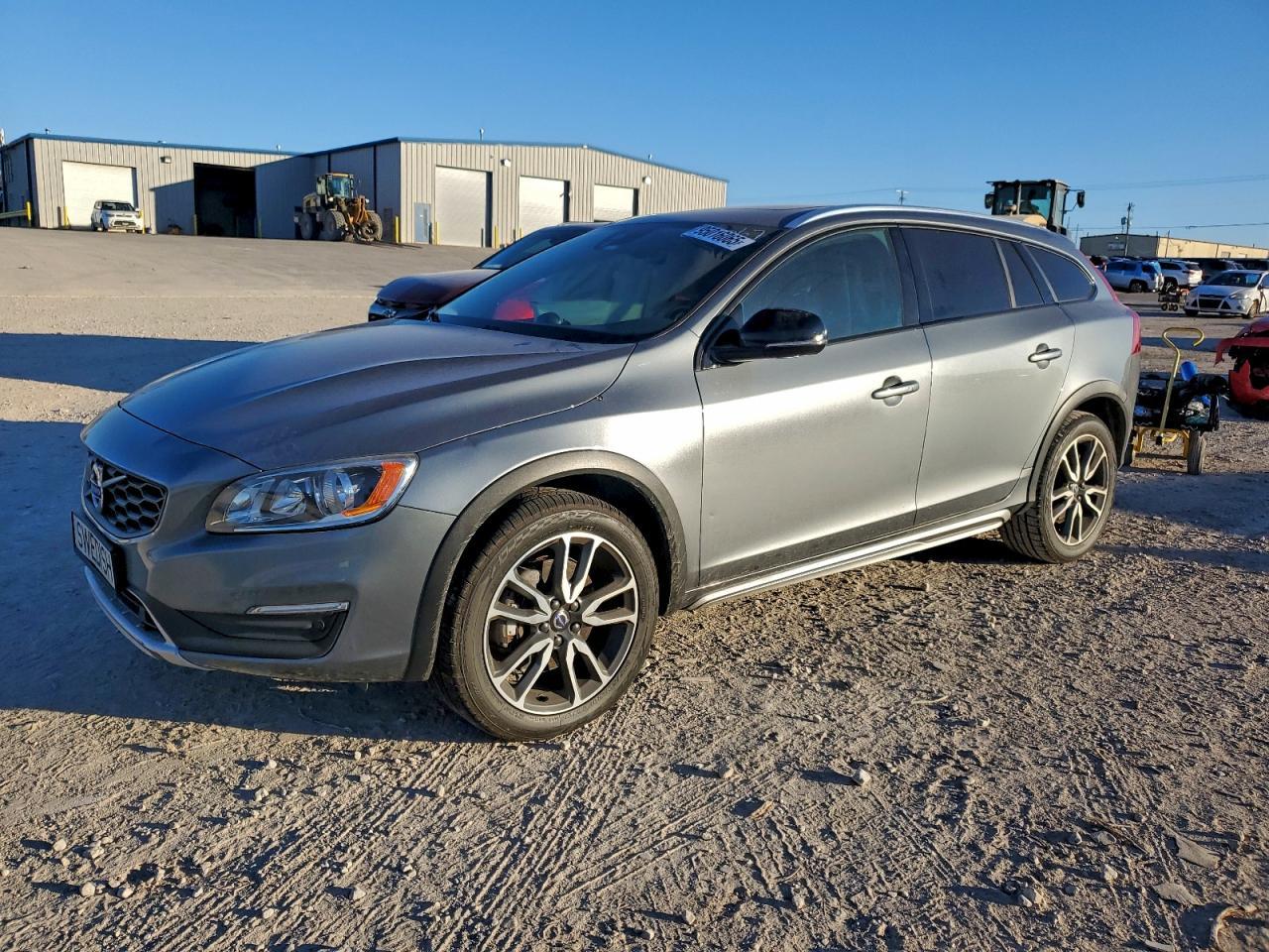 2017 Volvo V60 Cross Country Premier - zdjęcie główne