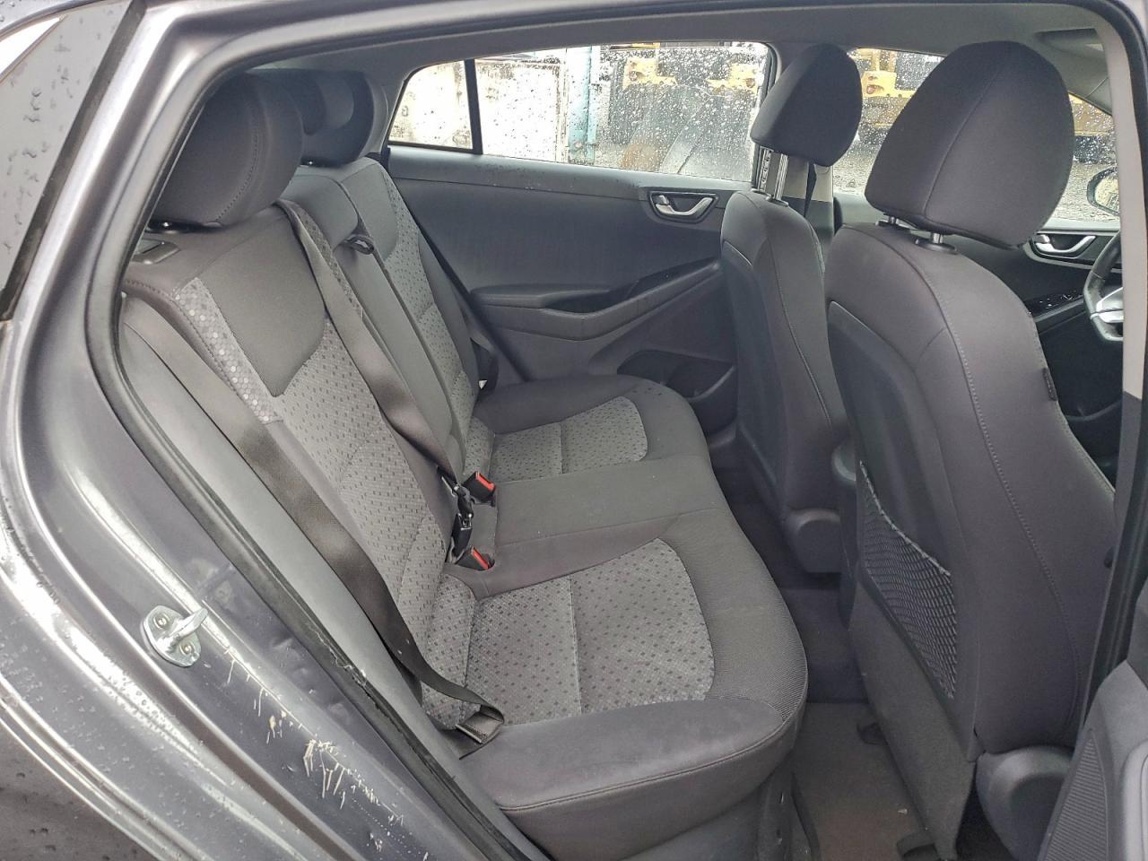 2019 Hyundai Ioniq Sel - zdjęcie 10