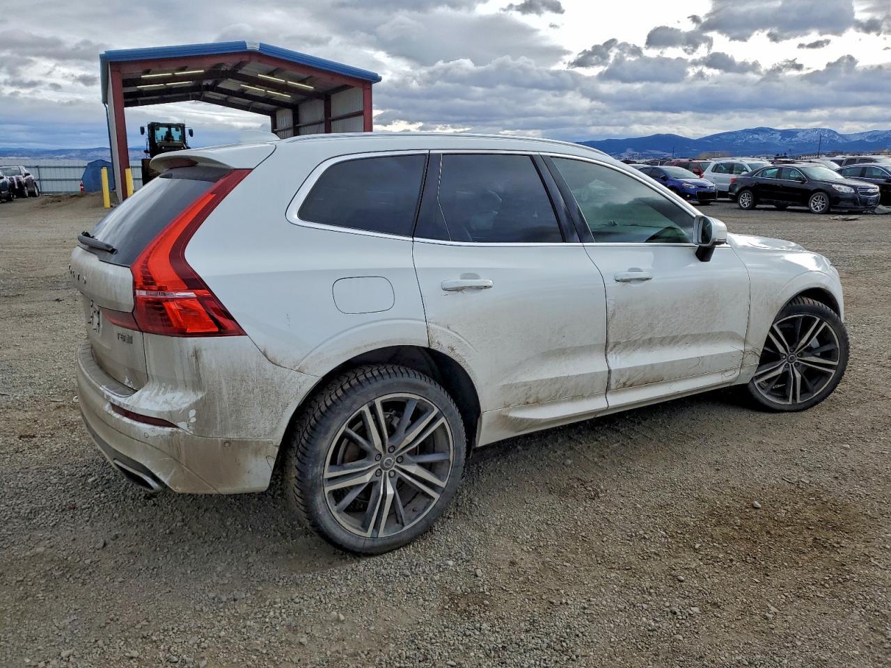 2019 Volvo Xc60 T8 R-Design - zdjęcie 3