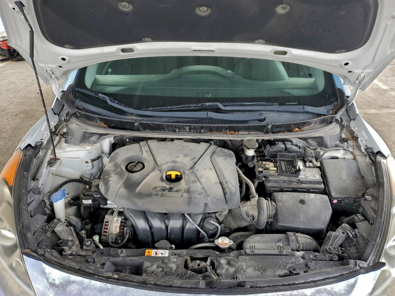 2016 Hyundai Elantra Gt - zdjęcie 11
