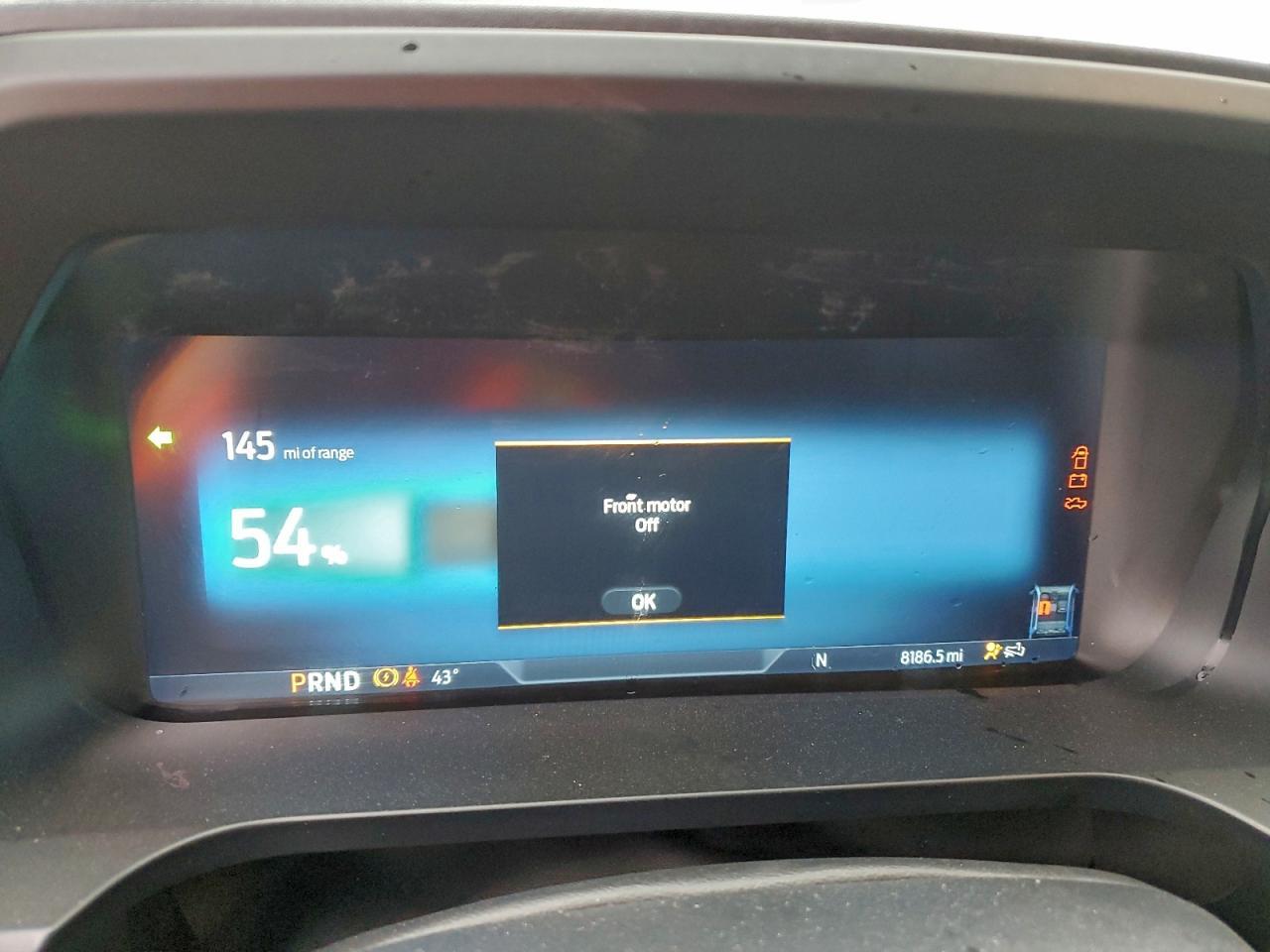 2025 Ford F150 Lightning Lariat - zdjęcie 9