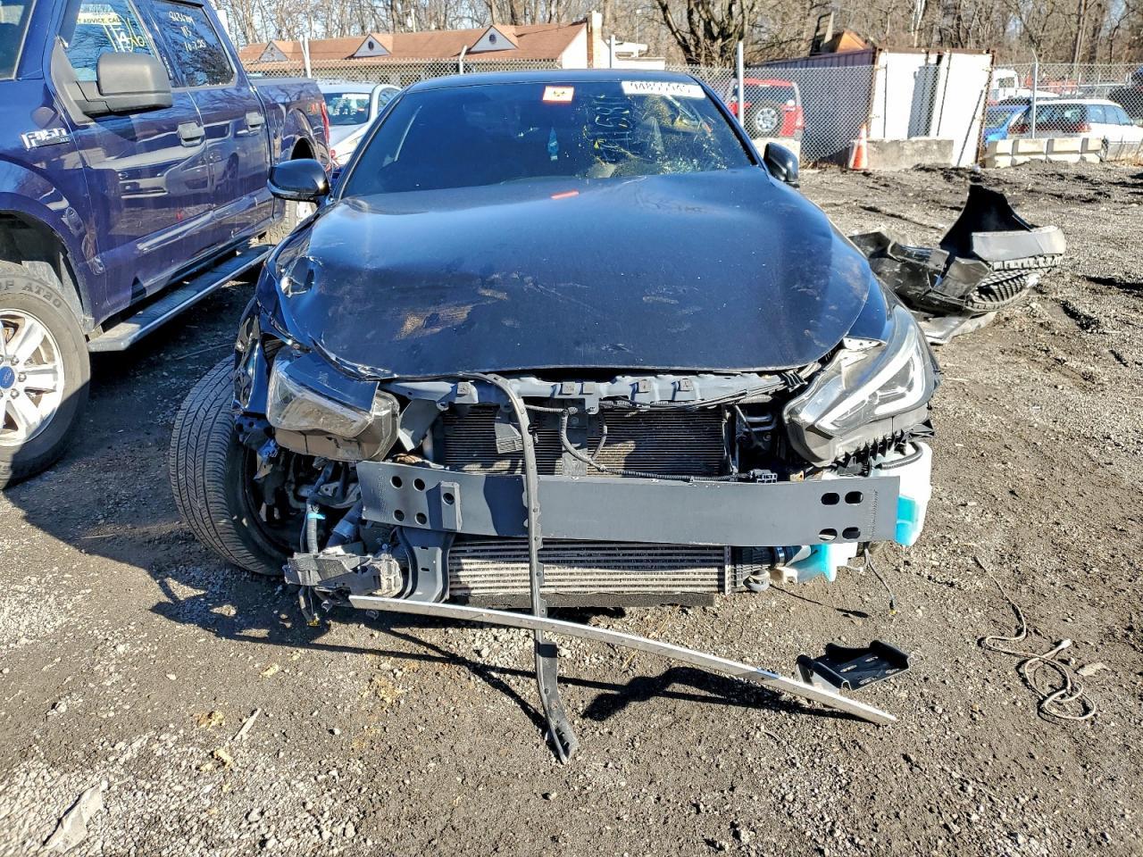 2017 Infiniti Q60 - zdjęcie 5