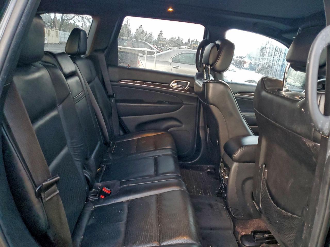 2016 Jeep Grand Cherokee Overland - zdjęcie 11