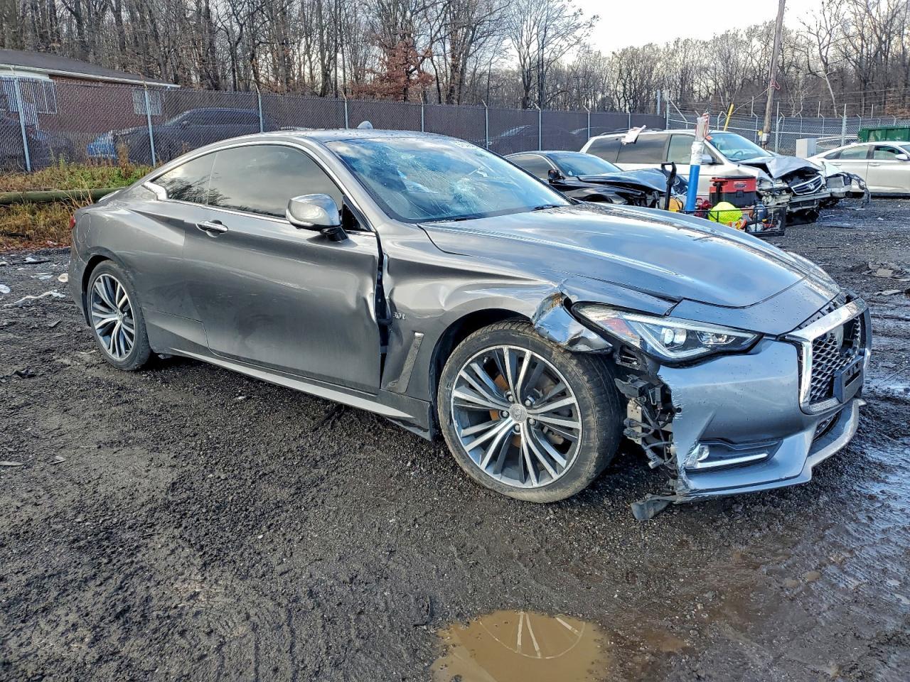 2017 Infiniti Q60 Premium - zdjęcie 4