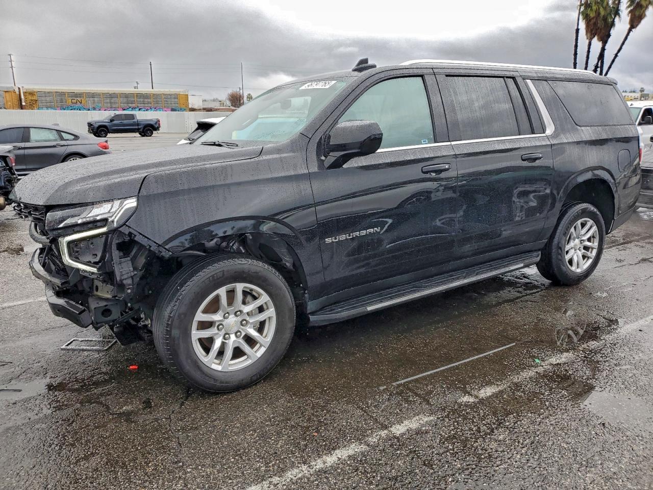 2023 Chevrolet Suburban C1500 Ls - zdjęcie główne