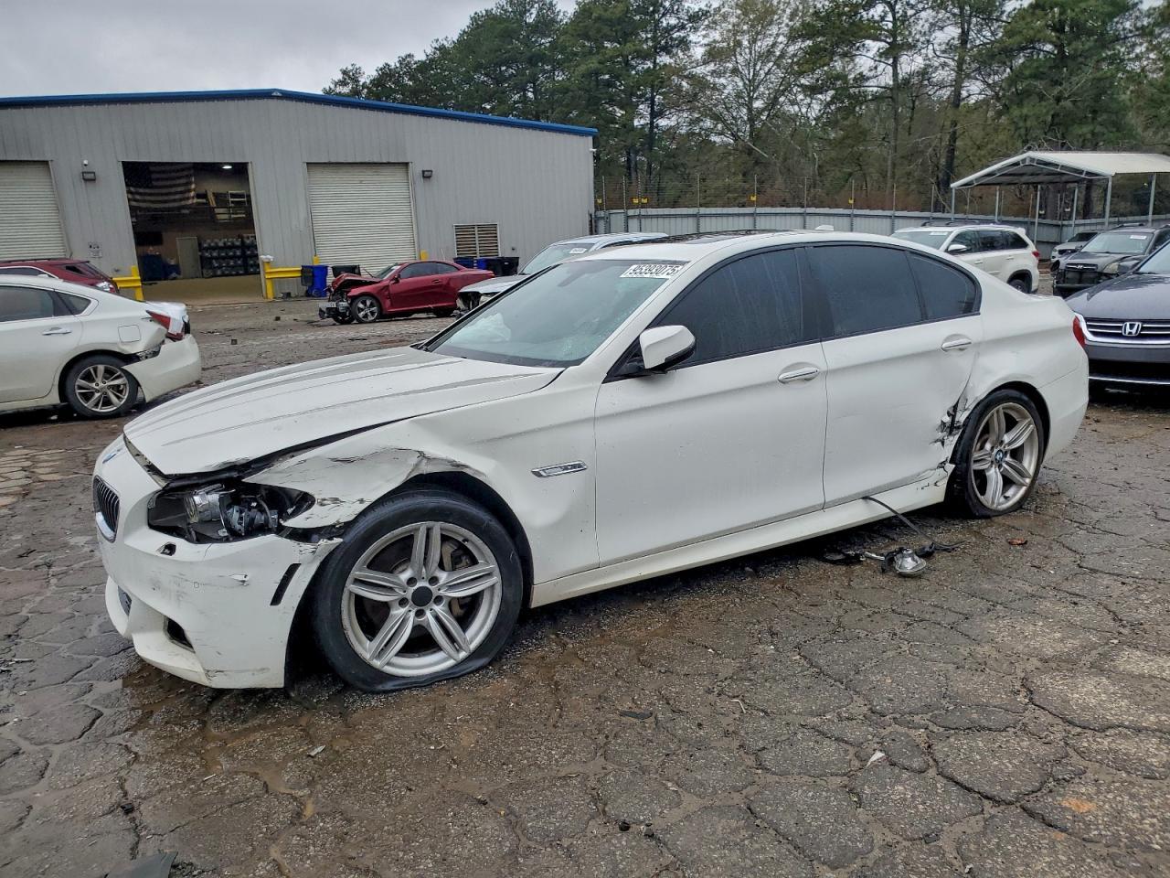 2015 BMW 535 Xi - zdjęcie główne