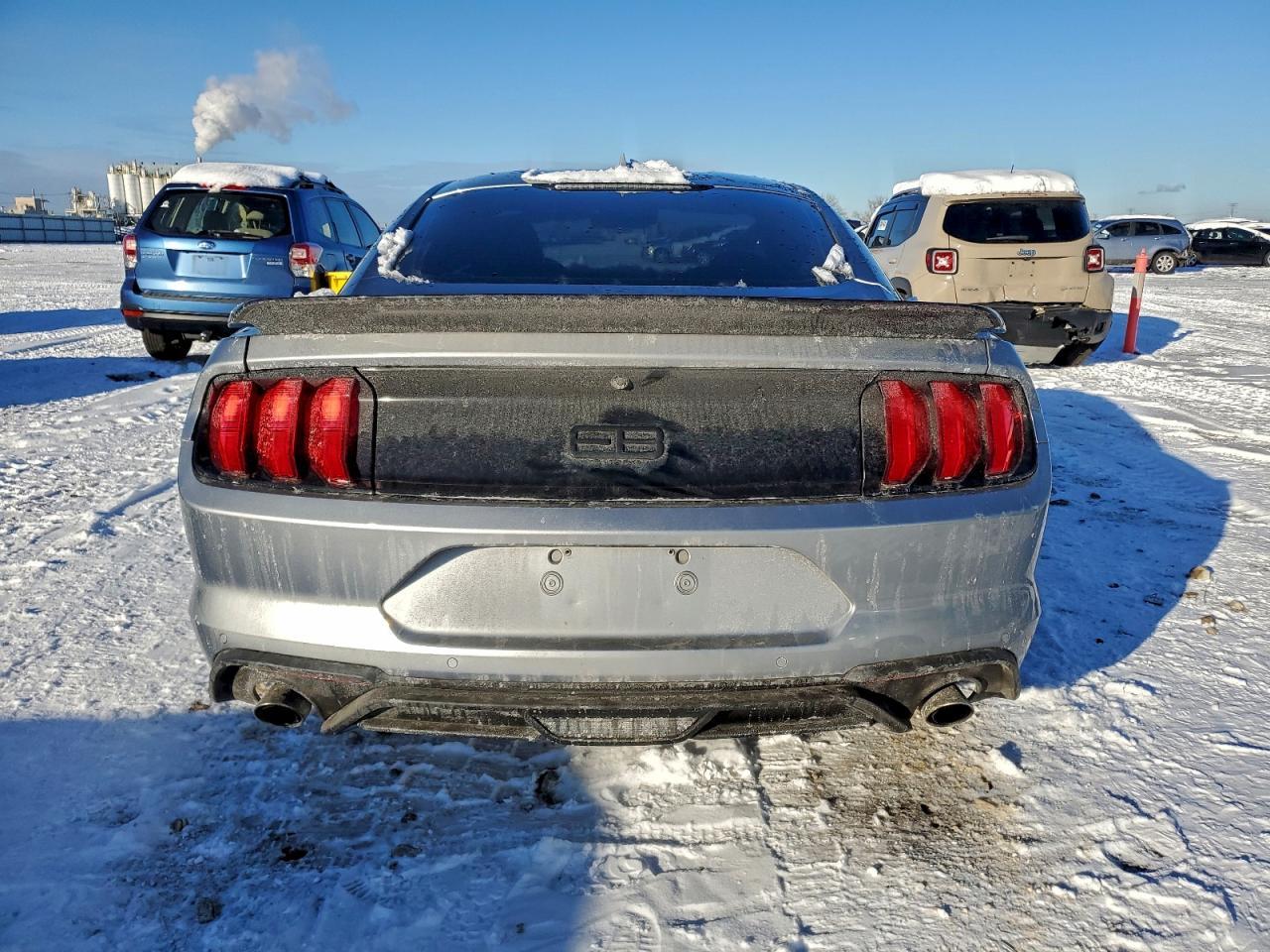 2021 Ford Mustang - zdjęcie 6