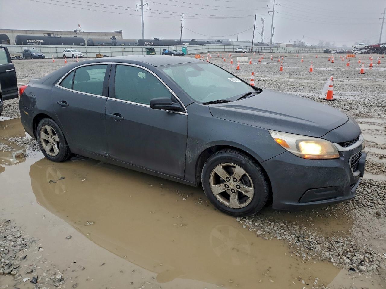 2014 Chevrolet Malibu Ls - zdjęcie 4