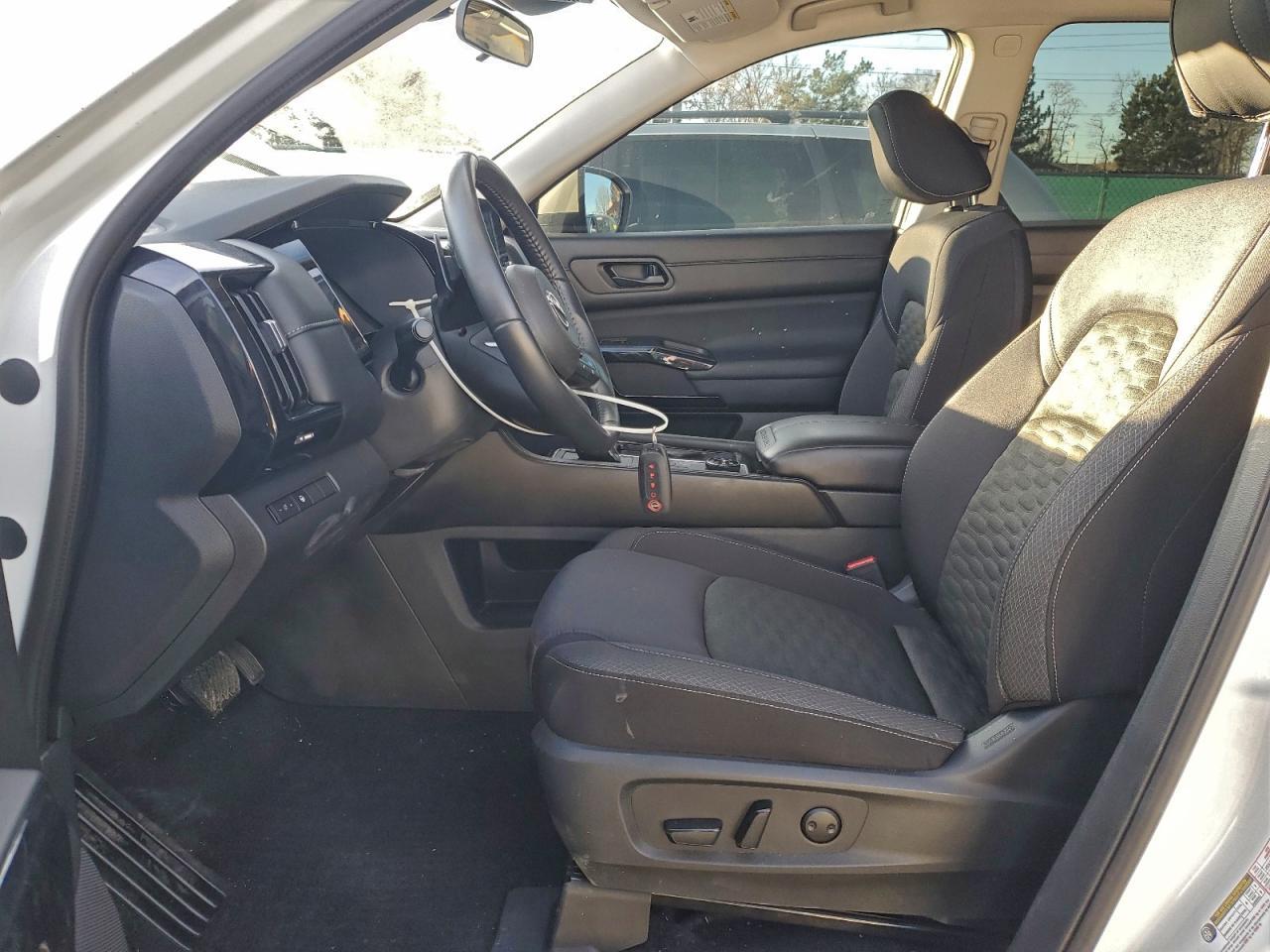 2024 Nissan Pathfinder Sv - zdjęcie 7