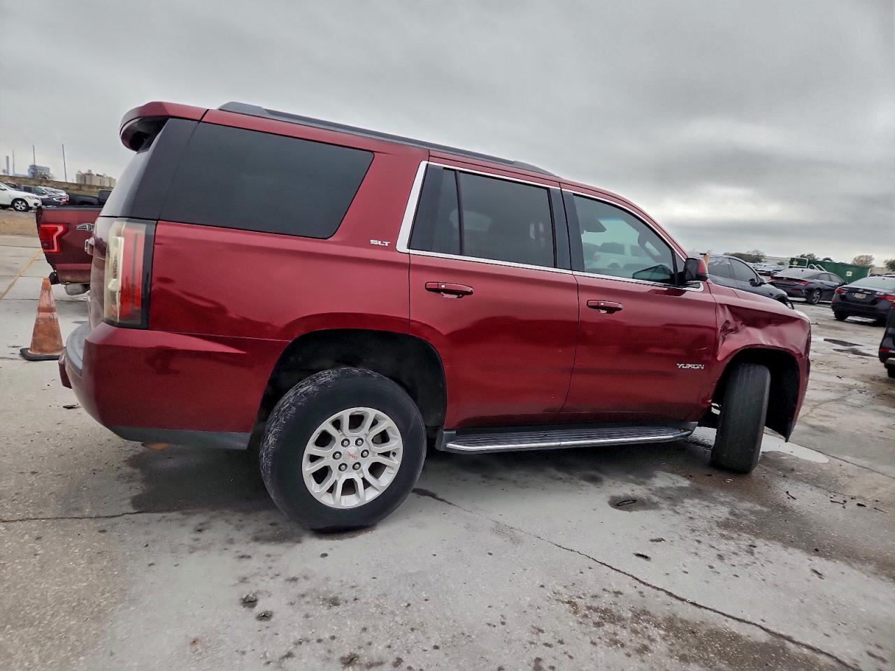 2017 GMC Yukon Slt - zdjęcie 3
