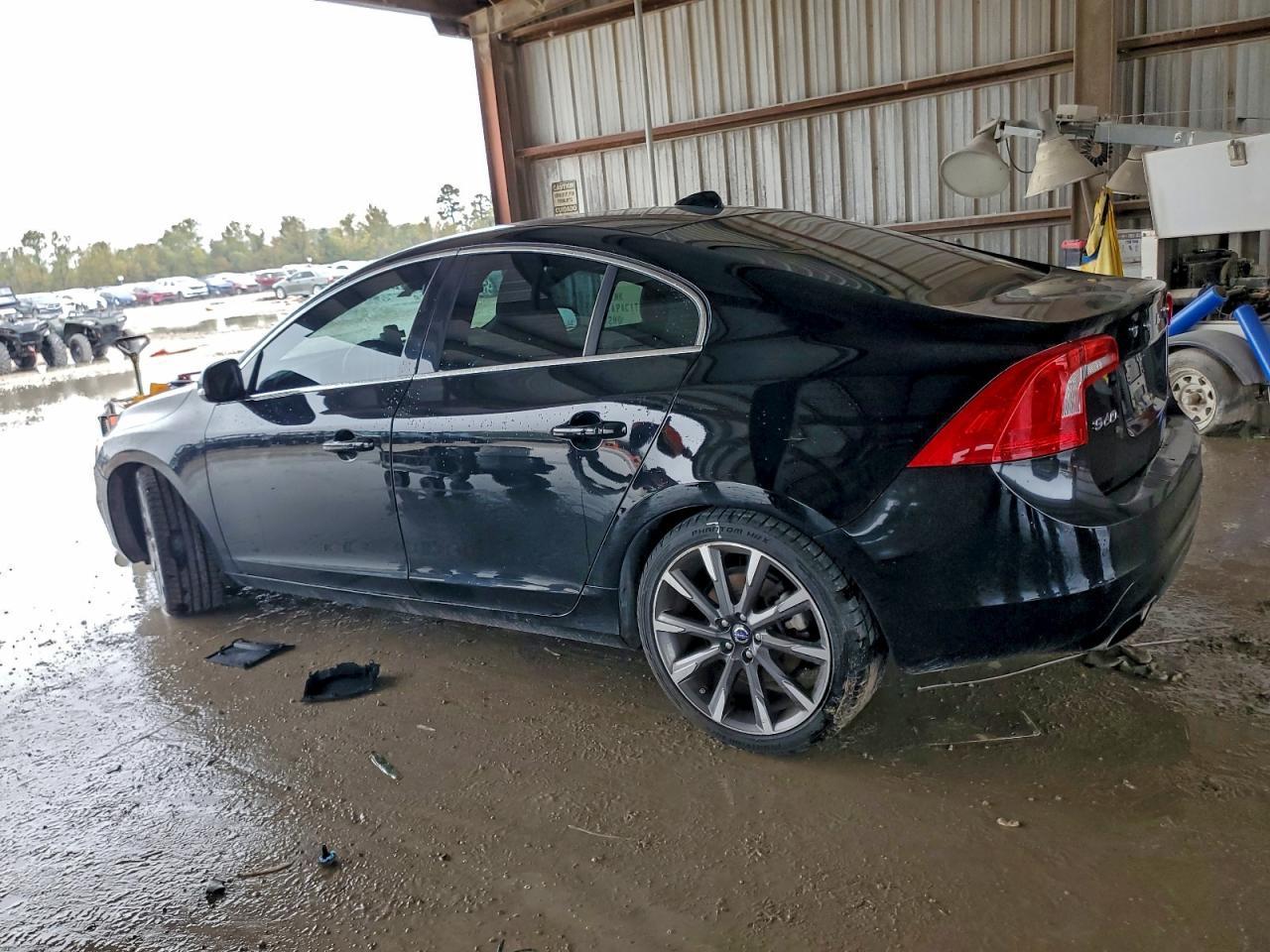 2015 Volvo S60 Platinum - zdjęcie 2