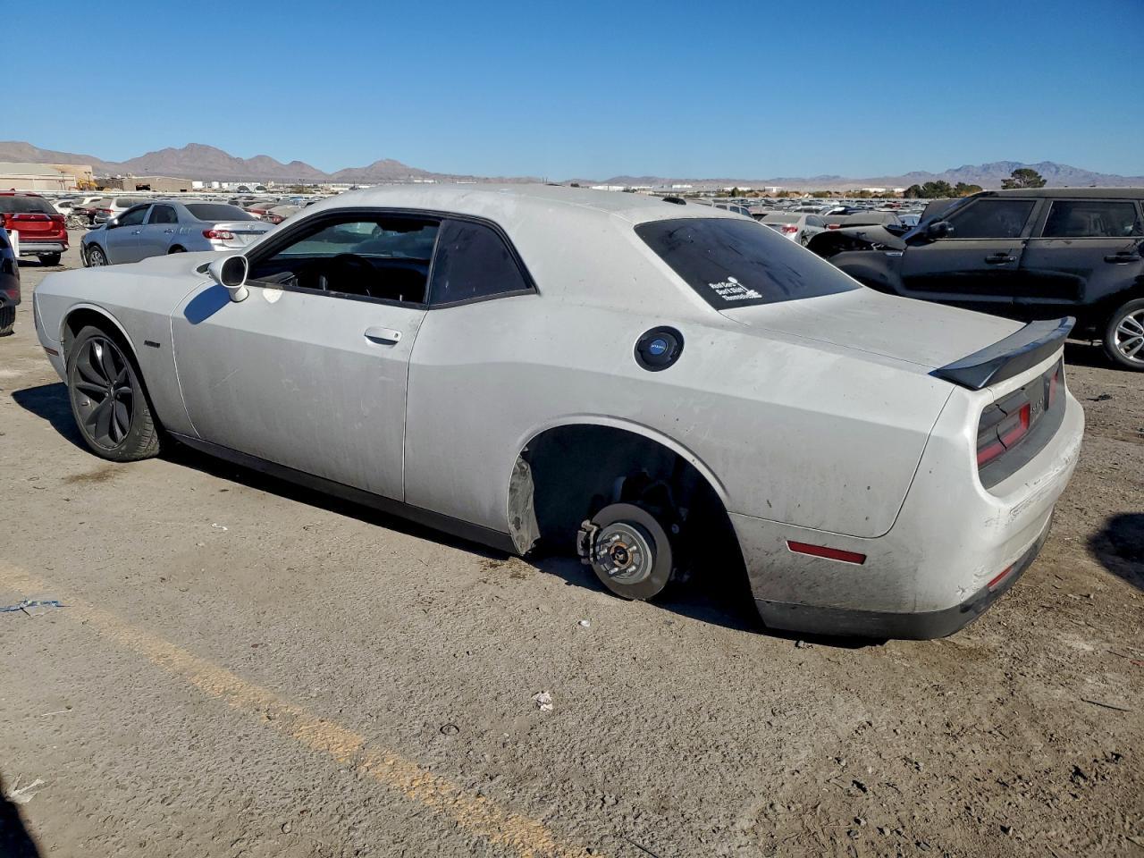 2018 Dodge Challenger R/T - zdjęcie 2