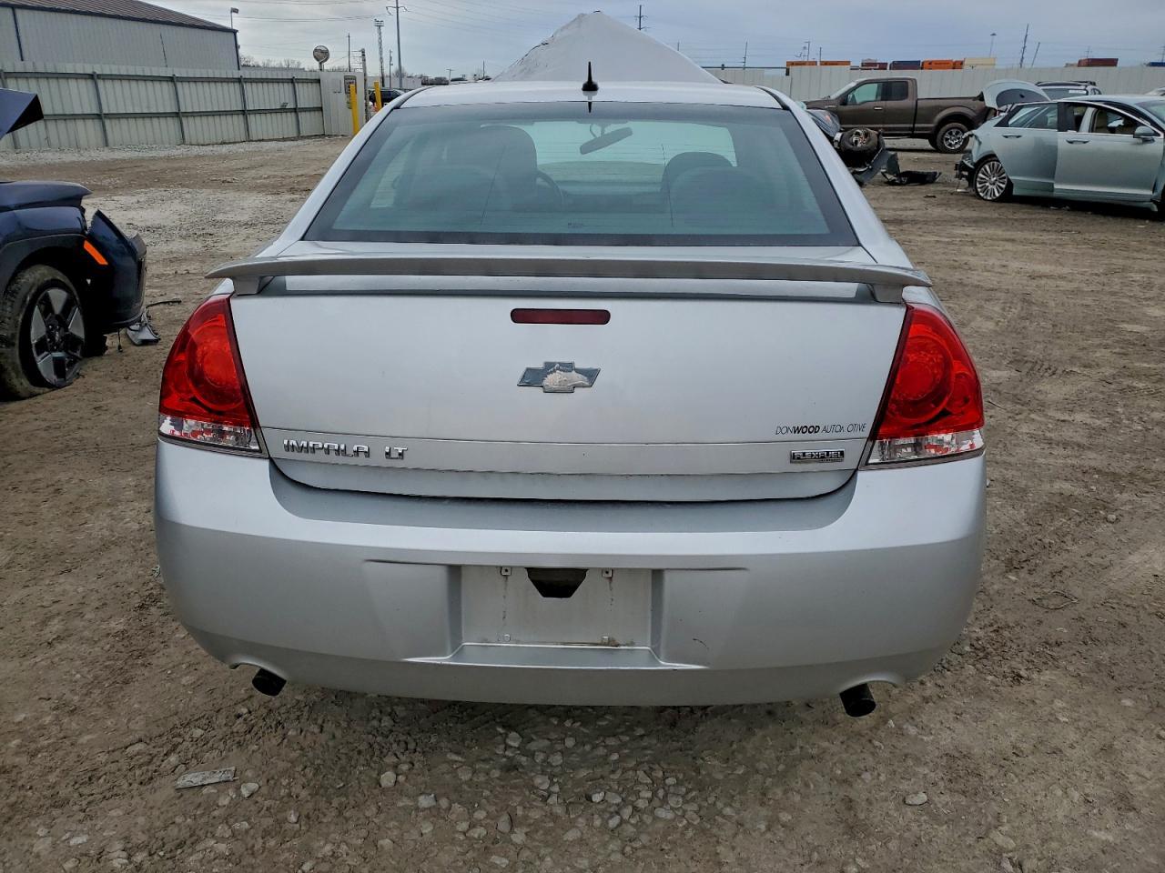 2013 Chevrolet Impala Lt - zdjęcie 11