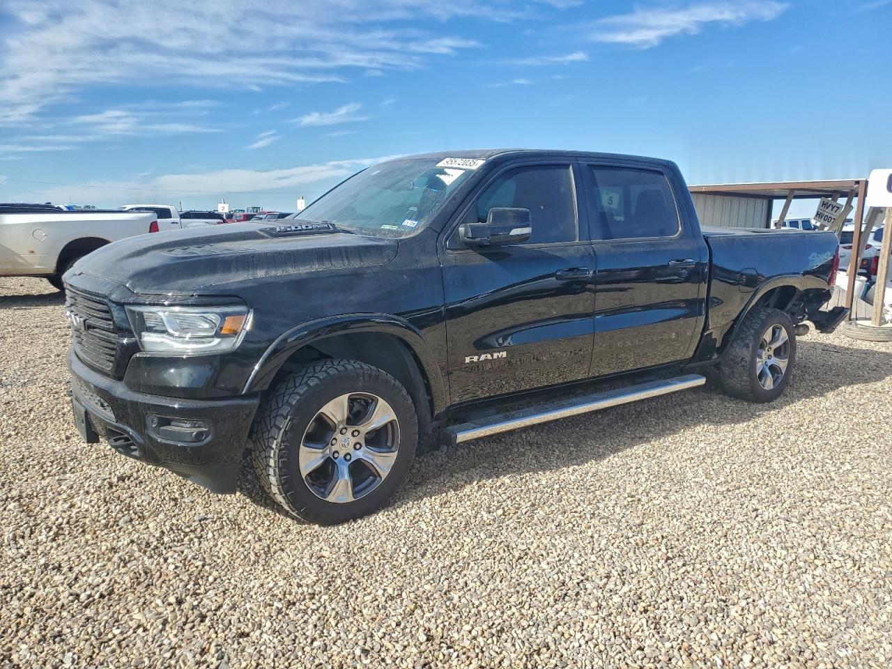 2020 Ram 1500 Laramie - zdjęcie główne