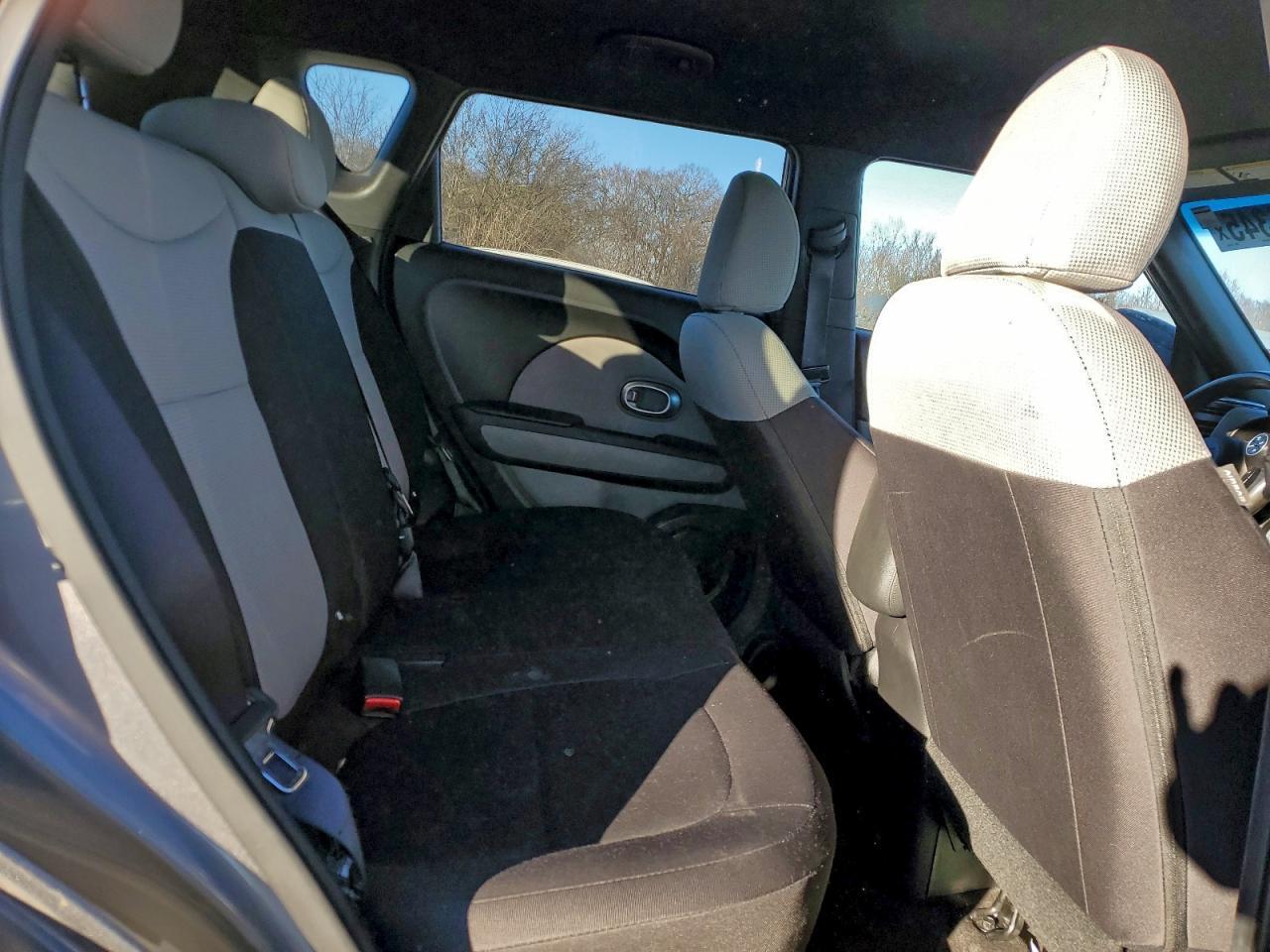2015 Kia Soul - zdjęcie 10