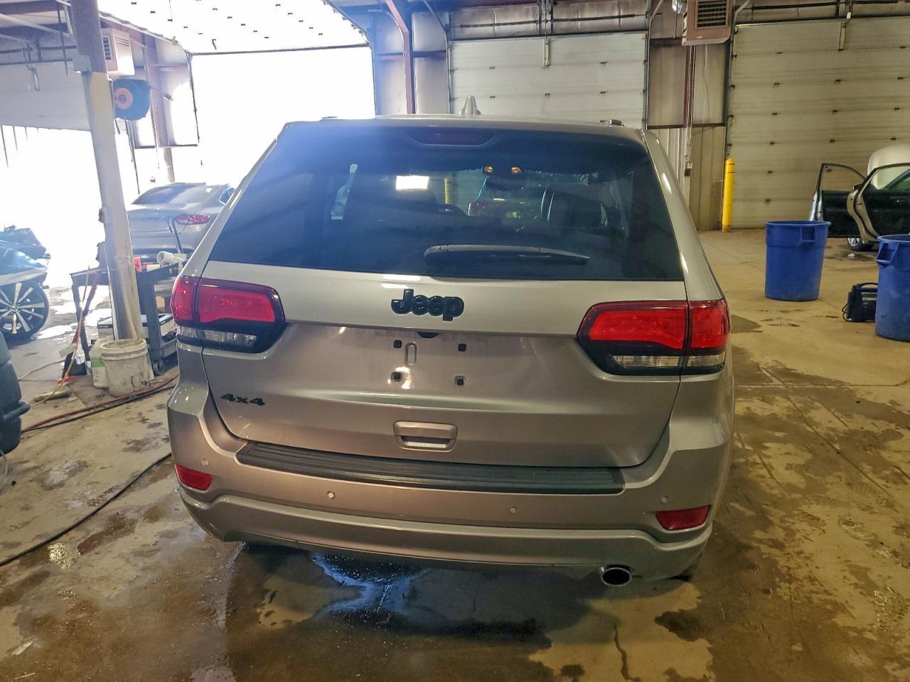 2020 Jeep Grand Cherokee Laredo - zdjęcie 6