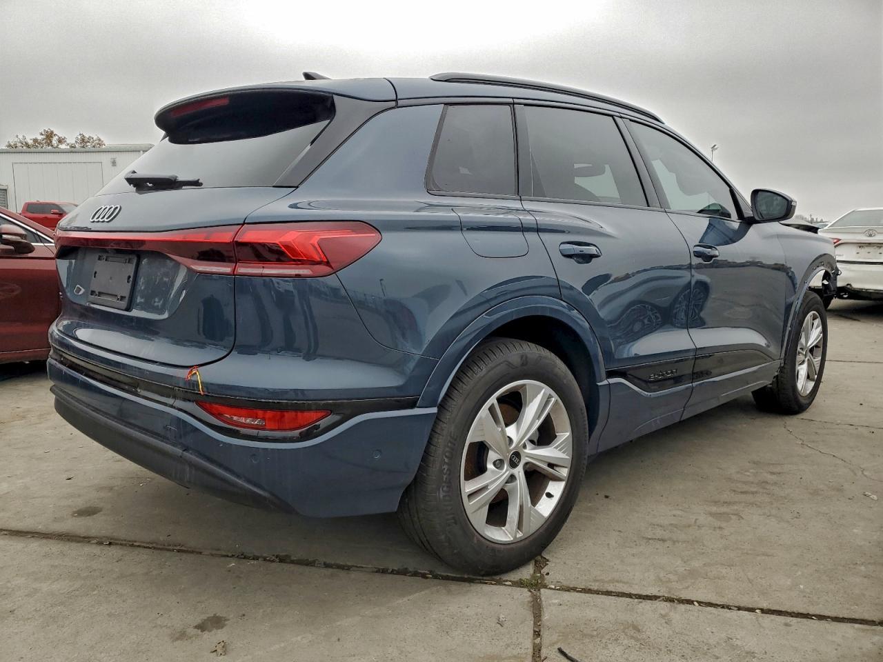 2025 Audi Q6 E-Tron Premium Plus - zdjęcie 3