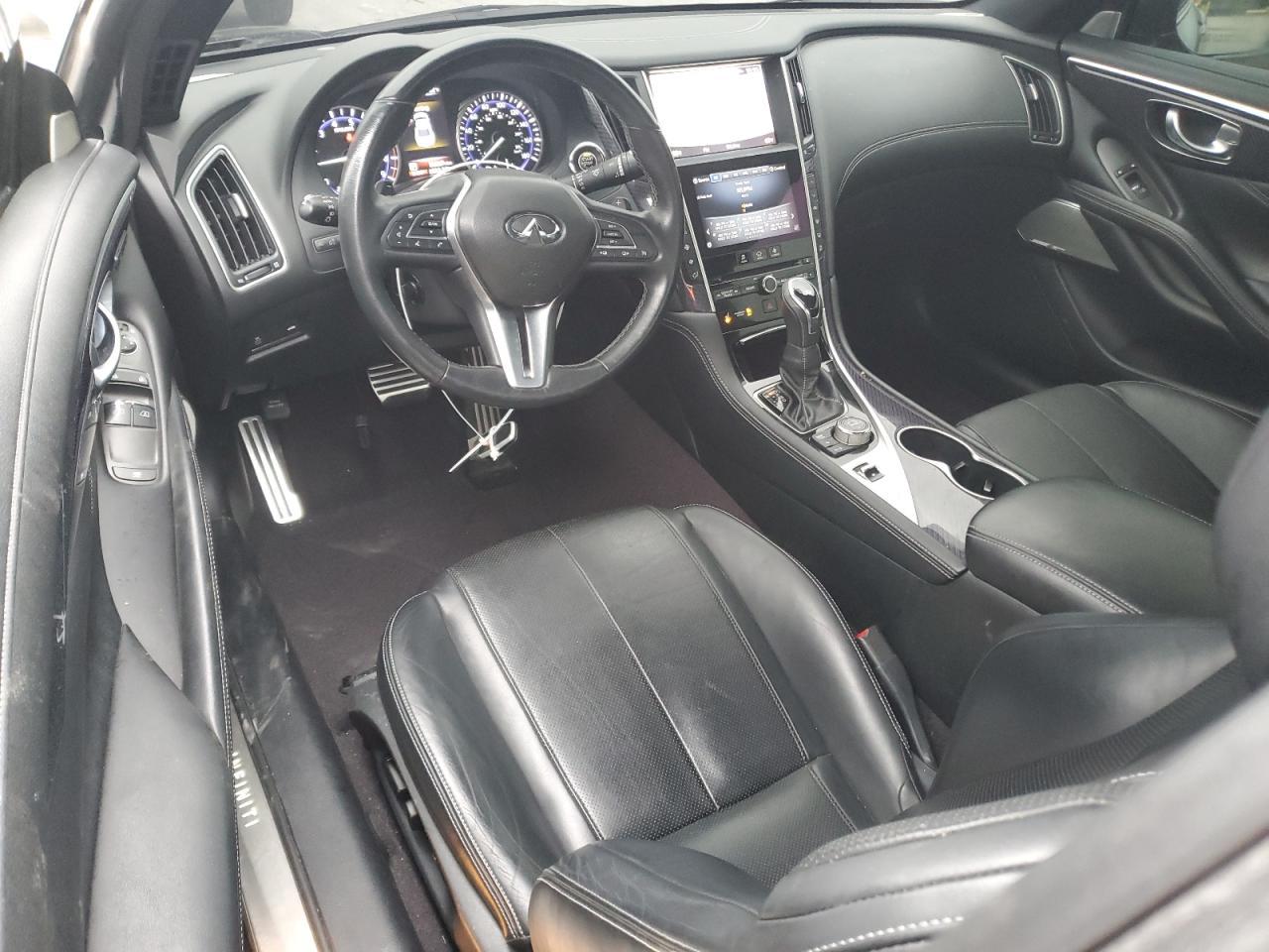 2018 Infiniti Q60 Luxe 300 - zdjęcie 8