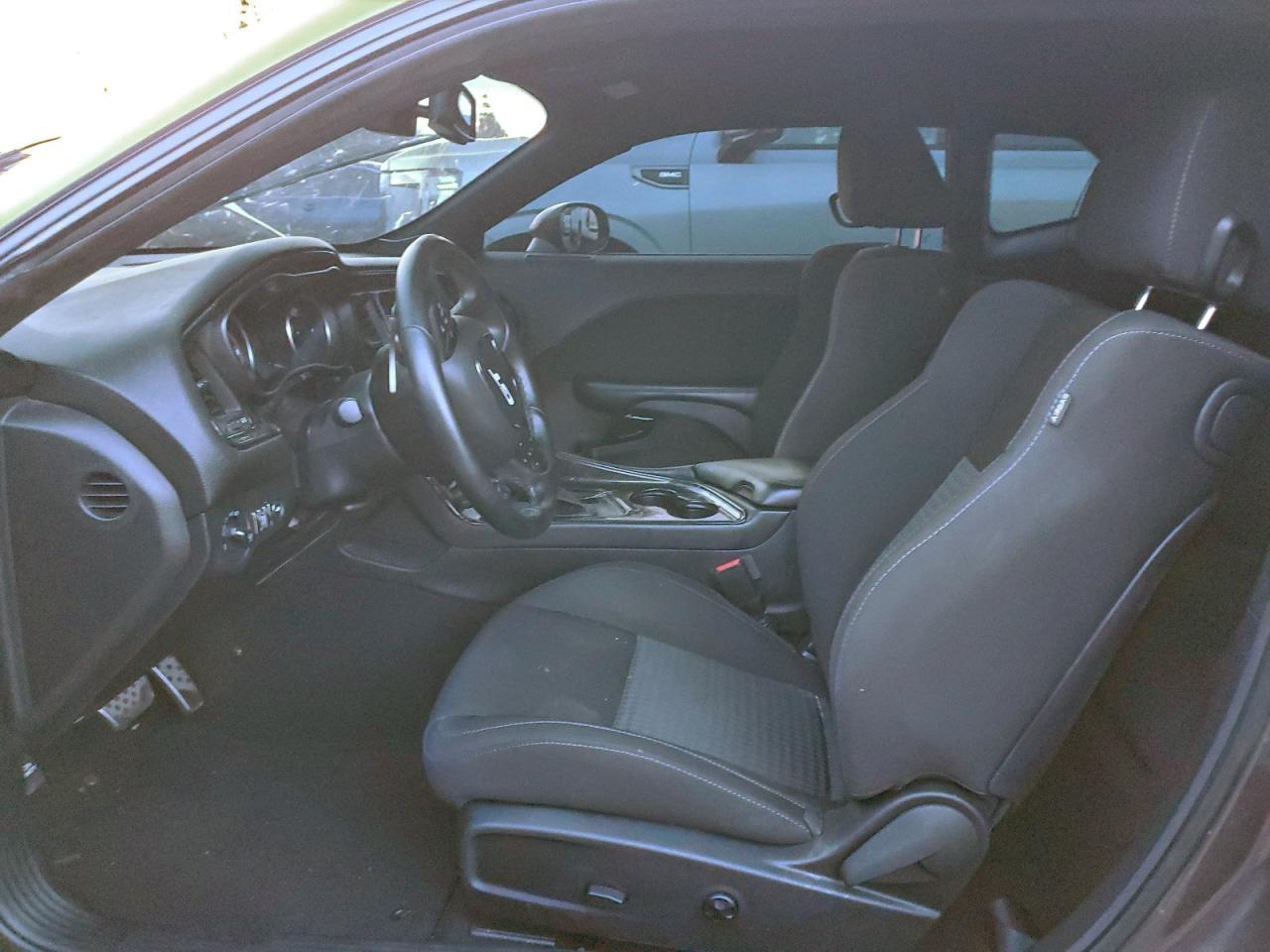 2021 Dodge Challenger Gt - zdjęcie 7