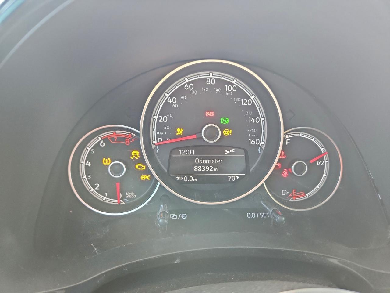 2018 Volkswagen Beetle S - zdjęcie 9