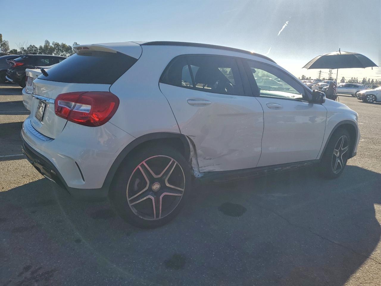 2017 Mercedes-Benz Gla 250 - zdjęcie 3