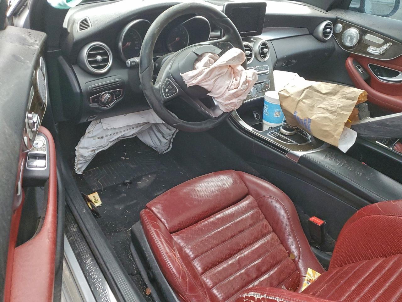 2017 Mercedes-Benz C 300 - zdjęcie 8