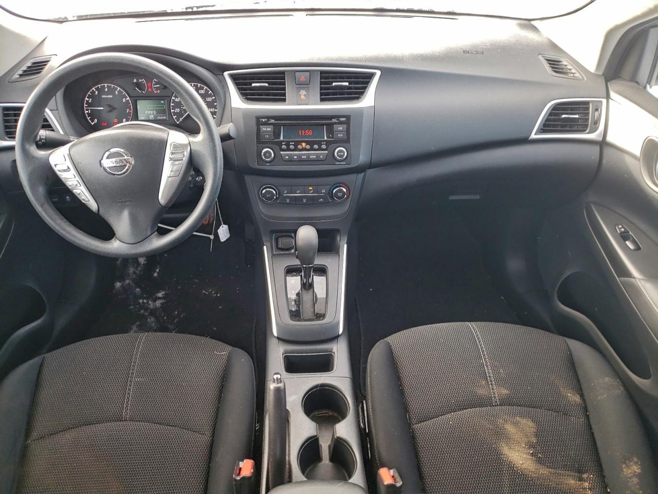 2016 Nissan Sentra S - zdjęcie 8