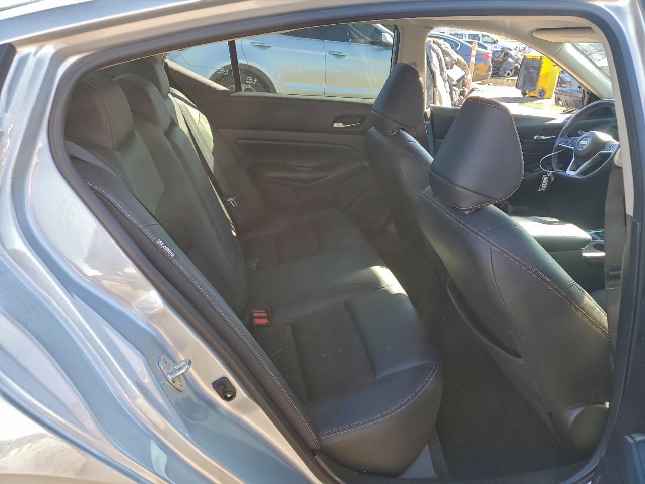 2022 Nissan Altima - zdjęcie 10