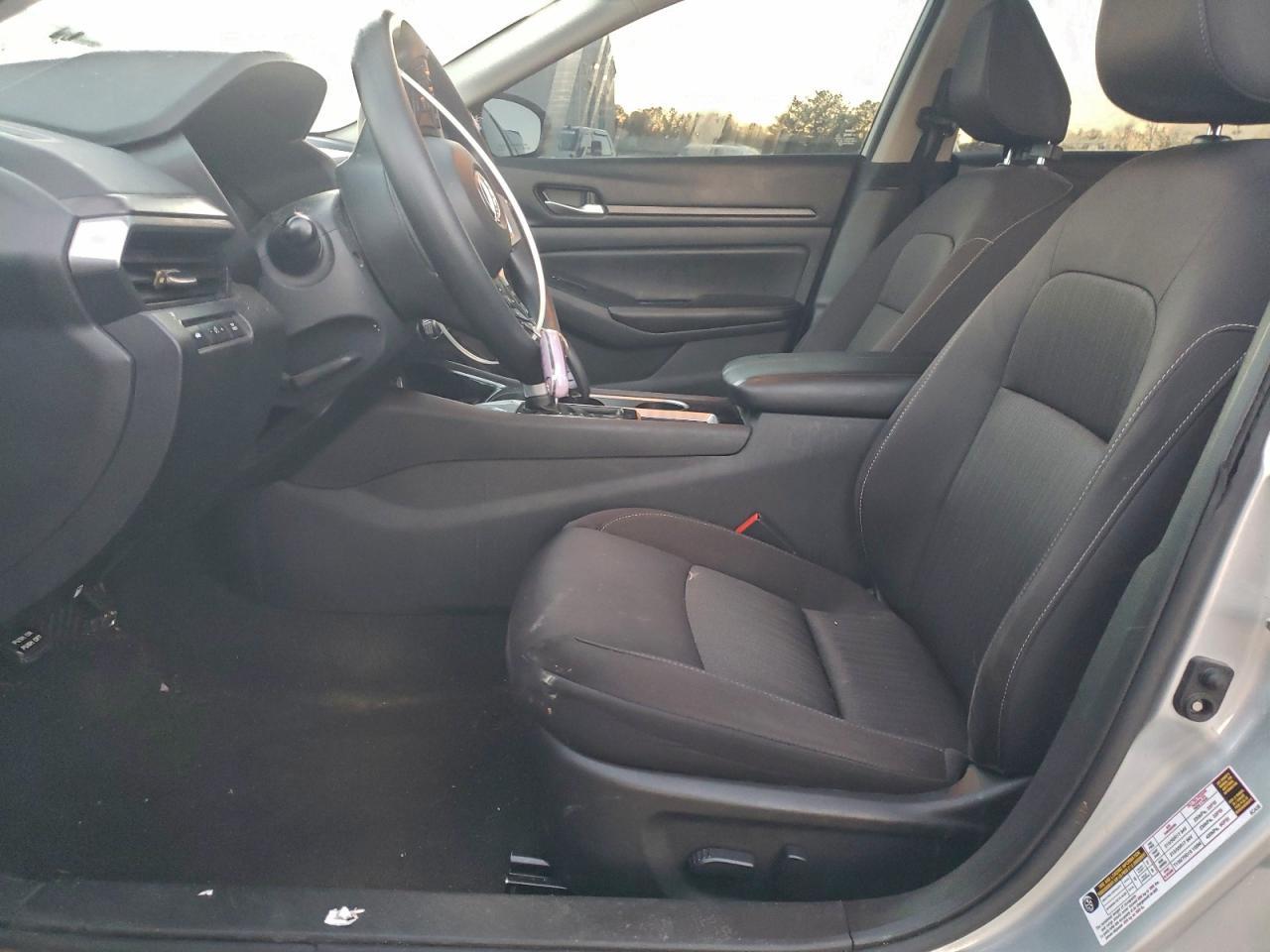 2024 Nissan Altima Sv - zdjęcie 7