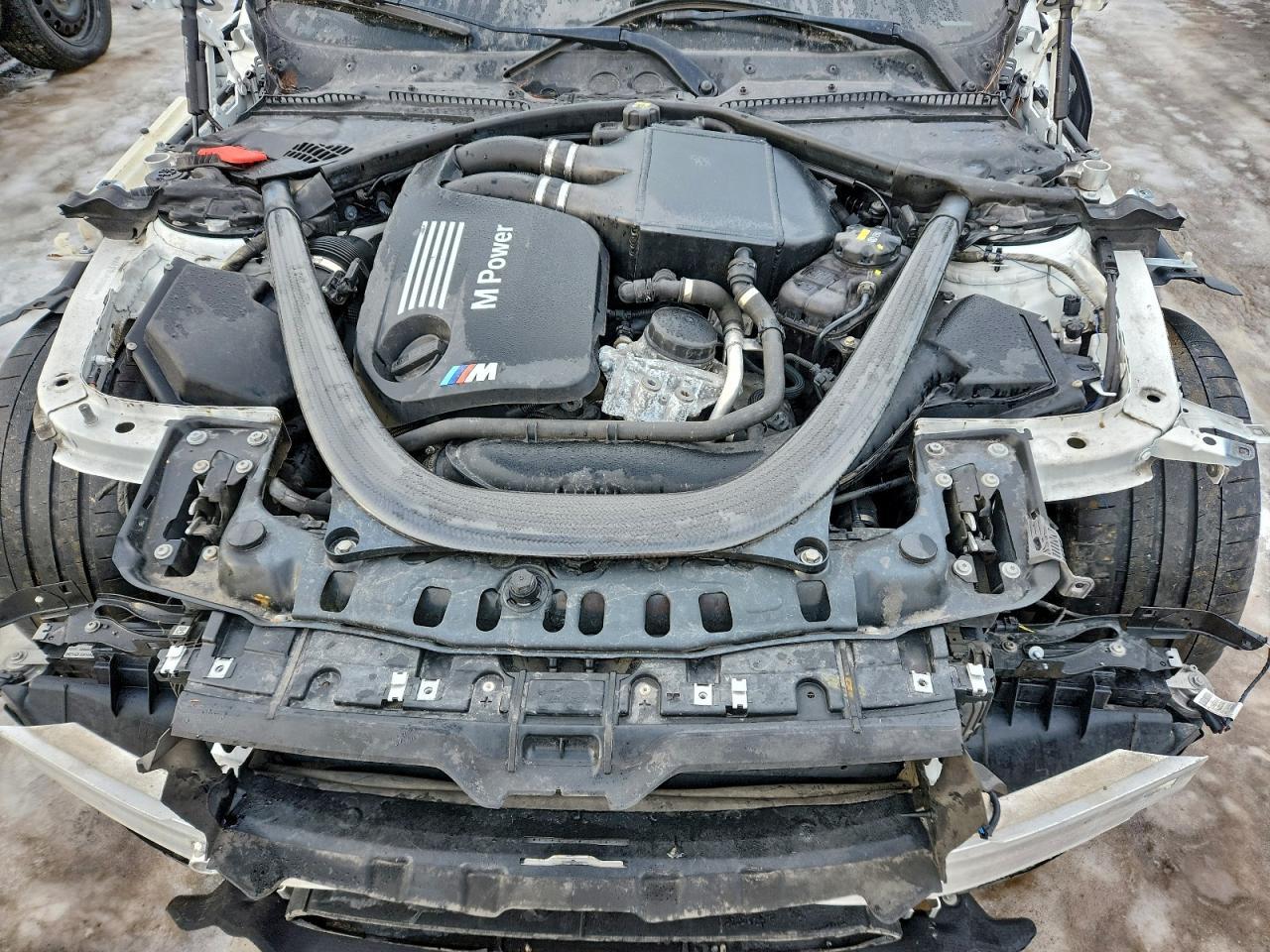 2015 BMW M4 - zdjęcie 11