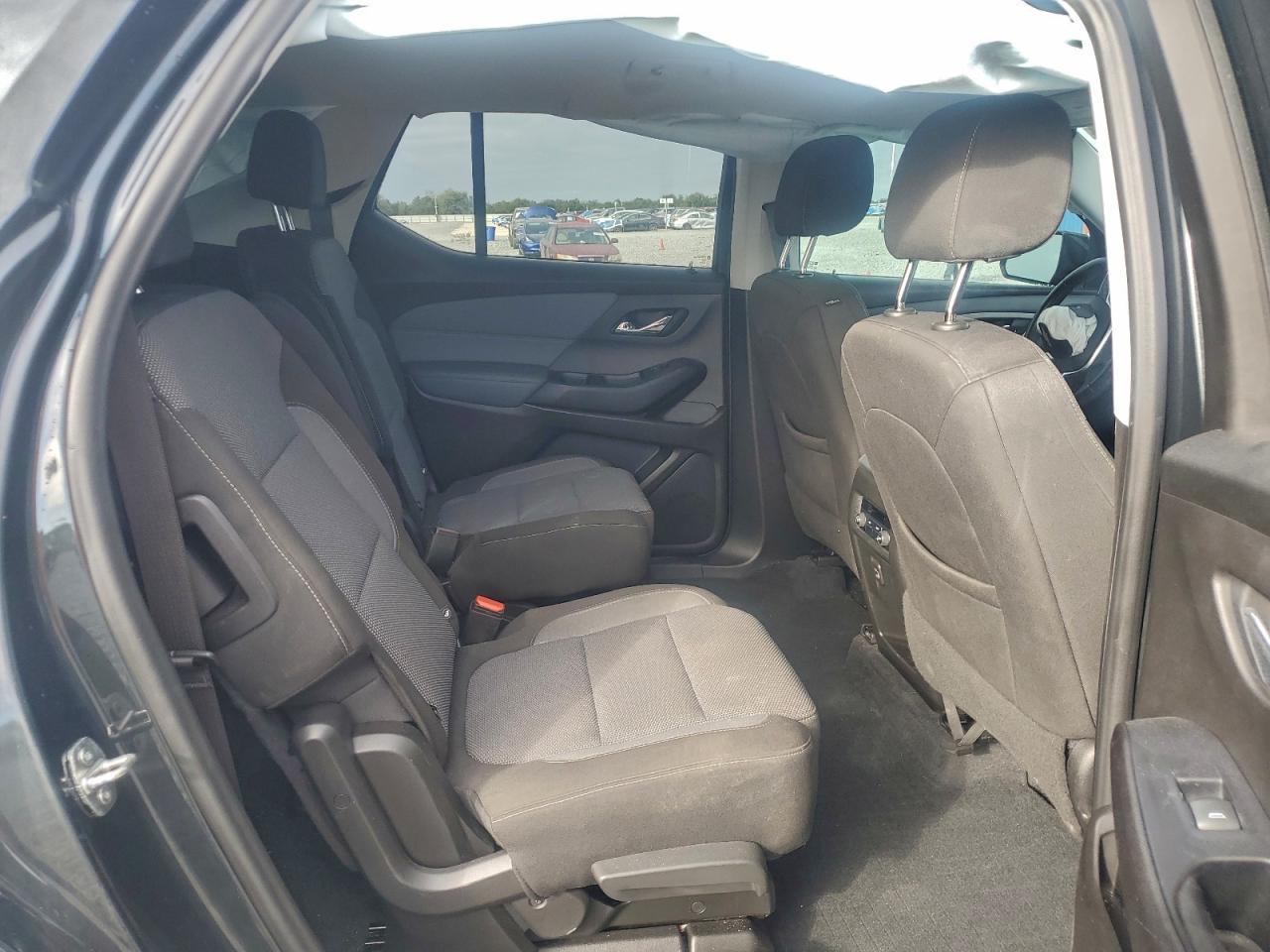 2021 Chevrolet Traverse Lt - zdjęcie 11