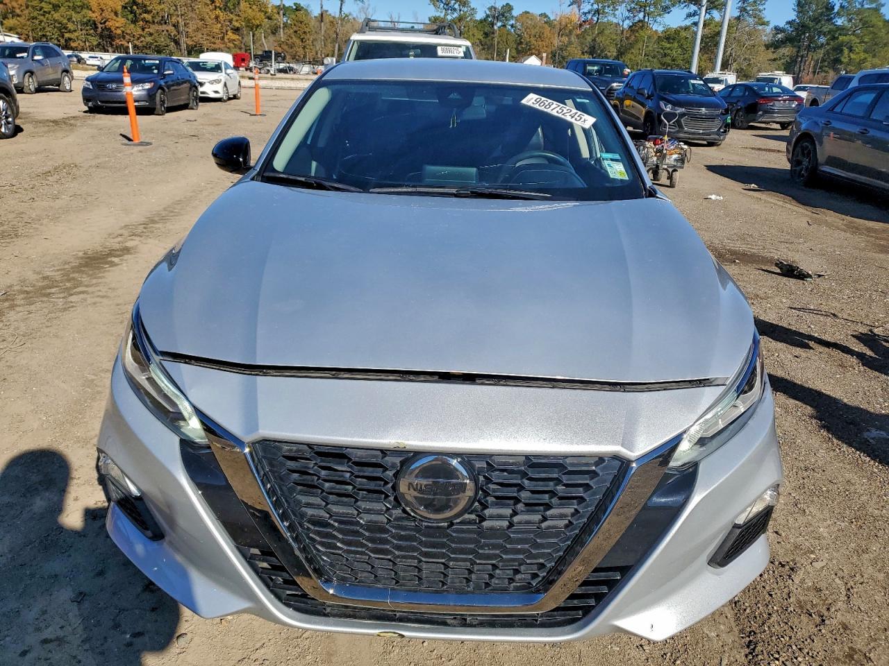 2022 Nissan Altima - zdjęcie 5