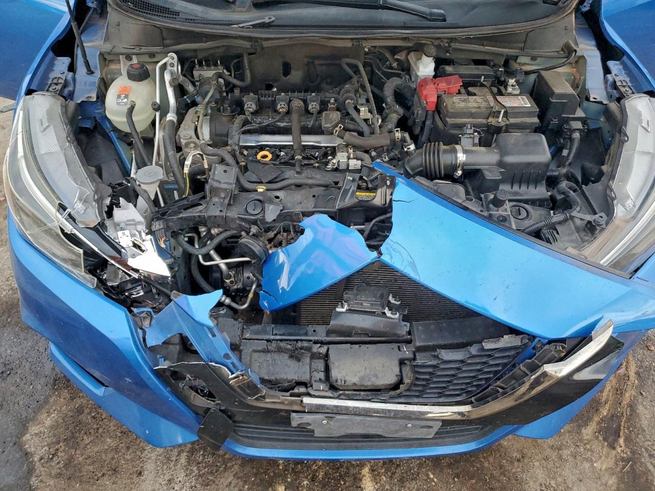 2020 Nissan Versa Sr - zdjęcie 11