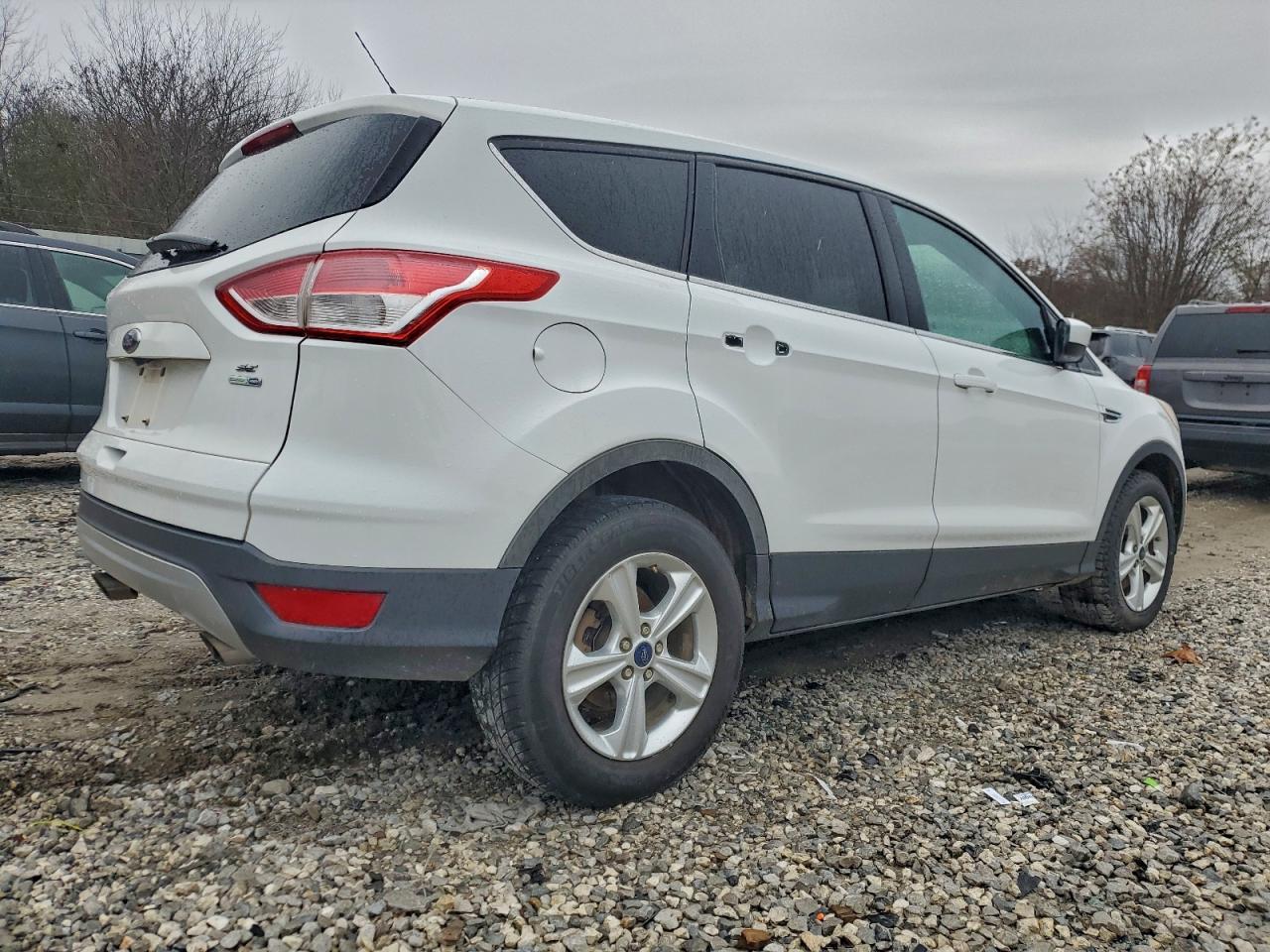 2015 Ford Escape - zdjęcie 3