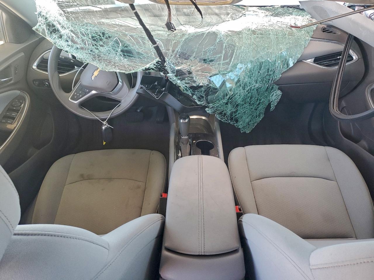 2019 Chevrolet Malibu Hybrid - zdjęcie 8