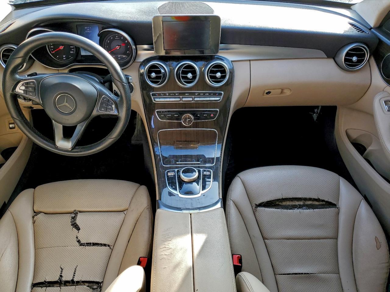 2017 Mercedes-Benz C 300 - zdjęcie 8