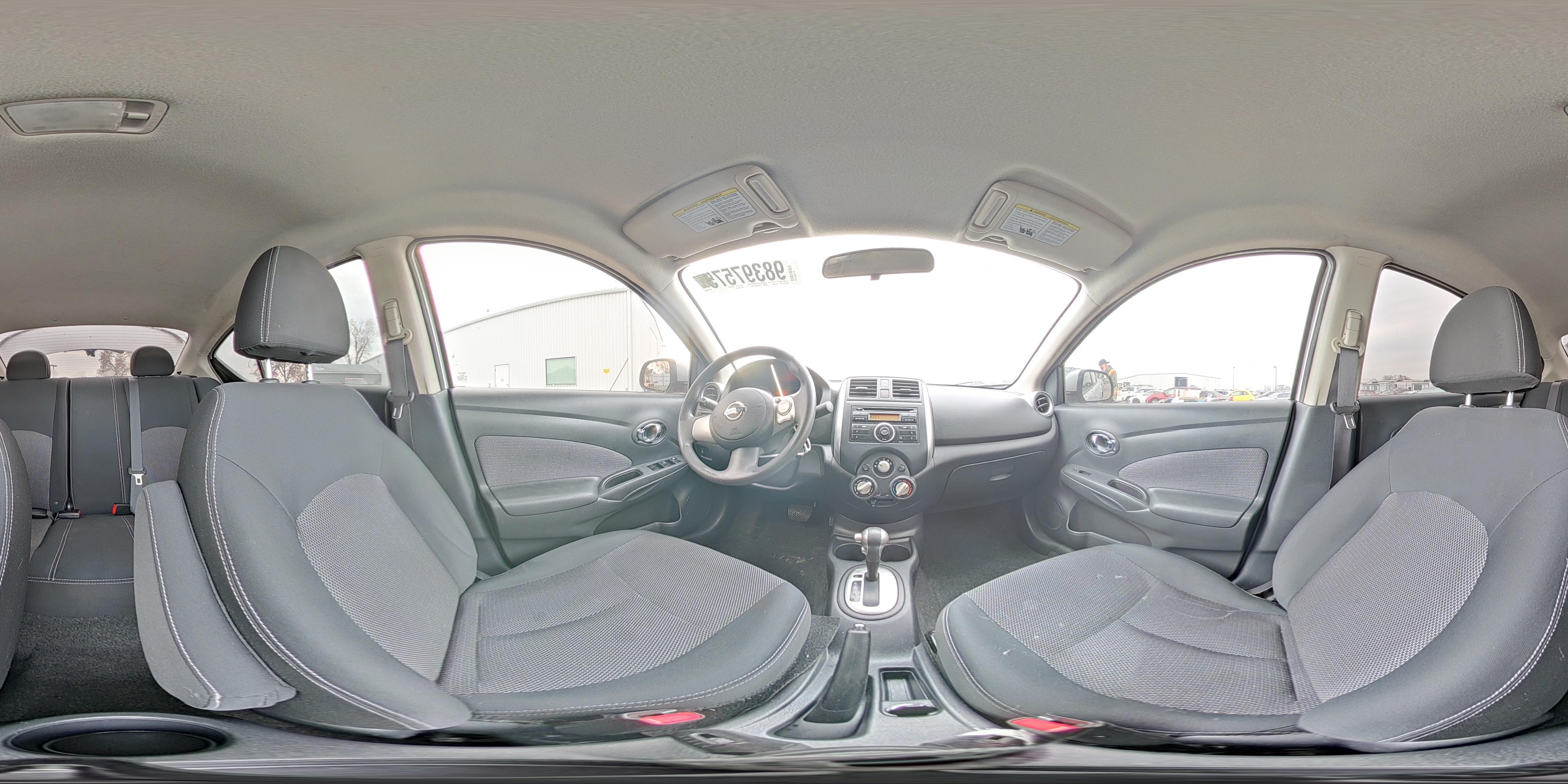 2014 Nissan Versa S - zdjęcie 15