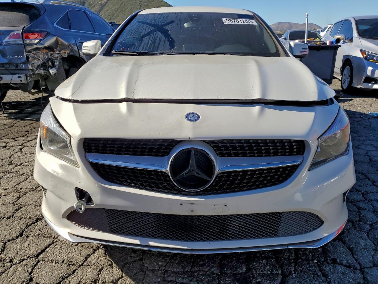 2017 Mercedes-Benz Cla 250 - zdjęcie 5