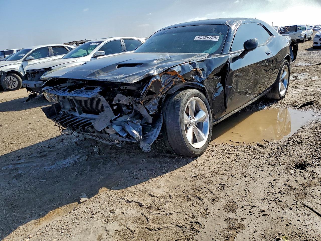 2016 Dodge Challenger Sxt - zdjęcie główne