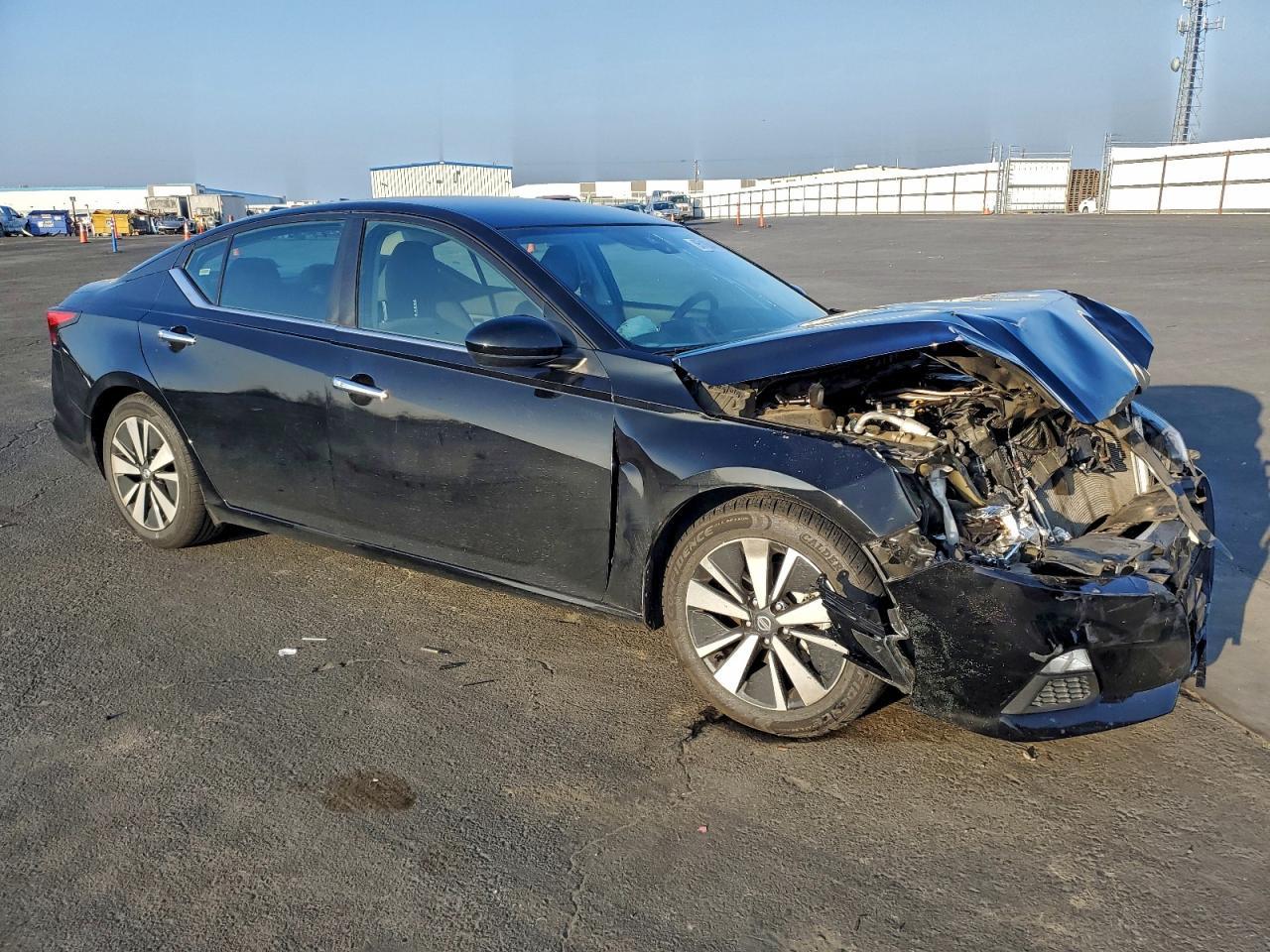 2022 Nissan Altima - zdjęcie 4