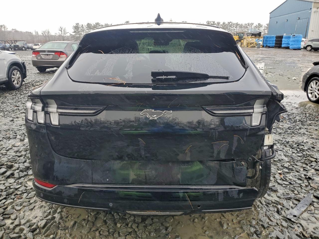 2022 Ford Mustang Mach-E Premium - zdjęcie 6