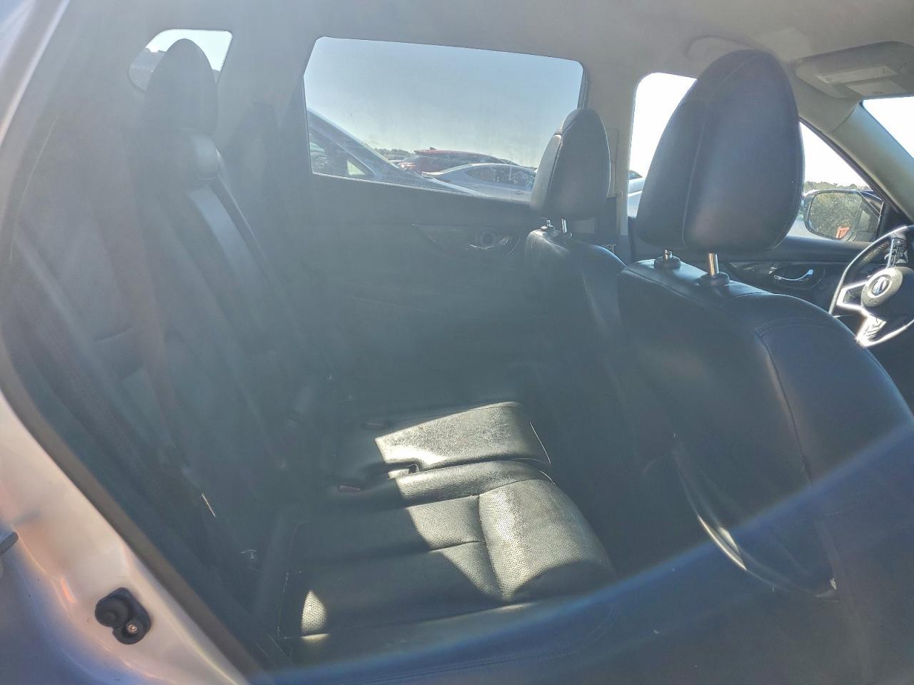 2017 Nissan Rogue S - zdjęcie 11